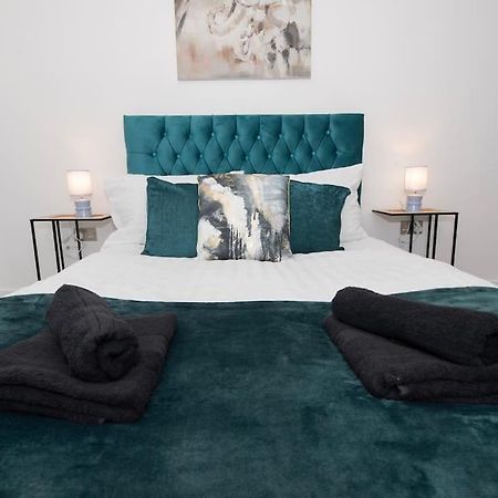 Deluxe 2 Bed York Flat With Gym Sleeps 6 Apartment Exterior photo