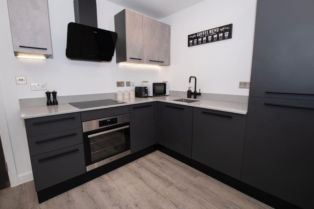 Deluxe 2 Bed York Flat With Gym Sleeps 6 Apartment Exterior photo
